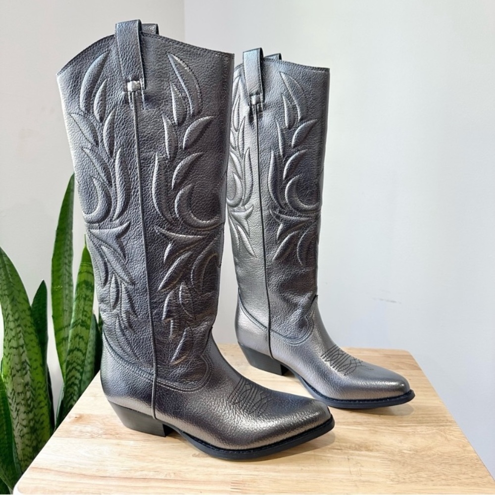 NEW Guess Ginnifer Grey Knee High Cowboy Western Boots